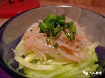 海蜇涼拌菜在家可以用這些方法拌制,成品和口味比餐廳還好