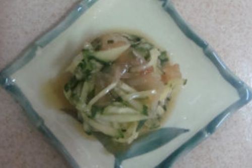 海蜇應該怎么吃 還用開水燙一下嗎