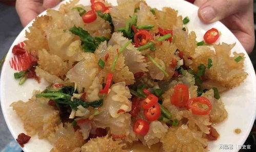 吃海蜇,從來都只吃 蜇皮 和 蜇頭 ,海蜇的身子難道不能吃